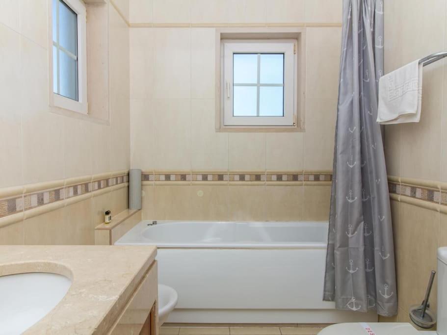 فيلا Balaia Mar House - Sea View & Playground & Garage & Bbq & البوفيرا المظهر الخارجي الصورة